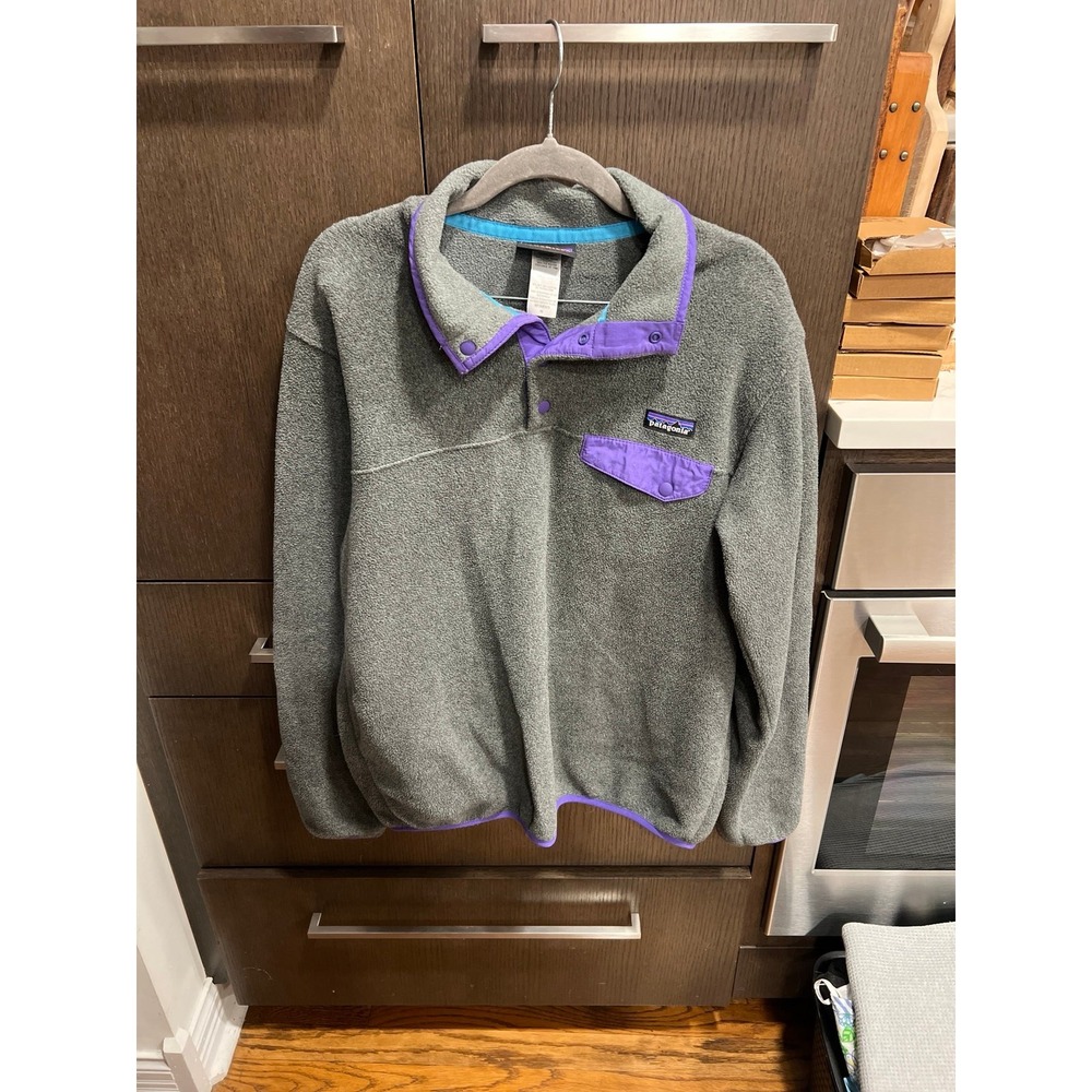 Patagonia Women's Synchilla‎ Snap-T Fleece Pullover purple women's medium
